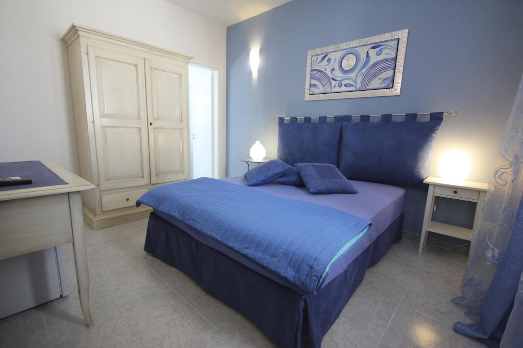 B&B Villa Genny A Pochi Passi Dal Mare San Cataldo  Room photo
